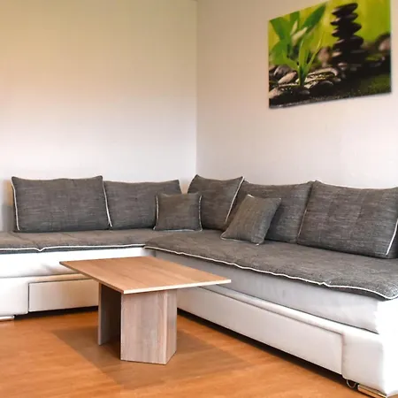 Appartement Guwo Gaestewohnung Platanenstrasse 1 Guben
